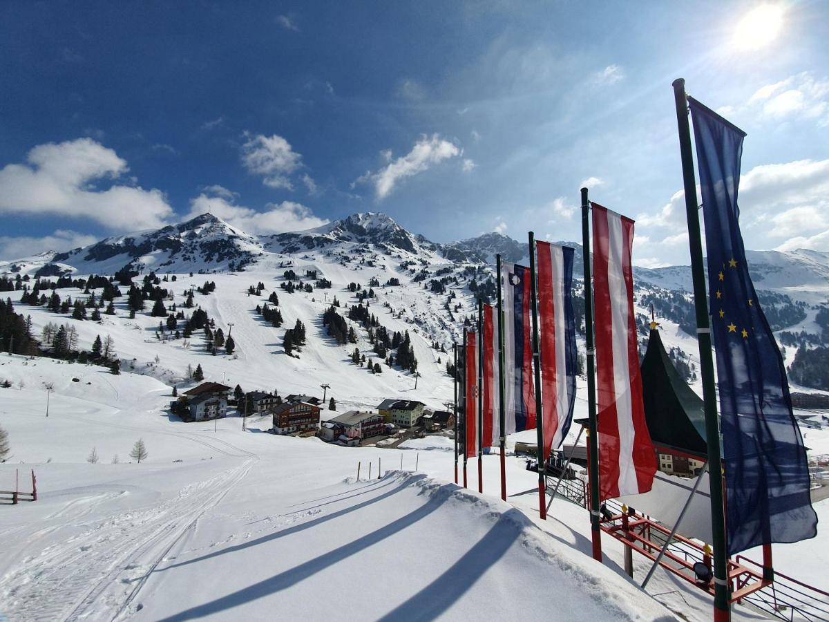 Austria Alpinhotel Ski In Ski Out An Der Edelweissbahn Obertauern Kültér fotó