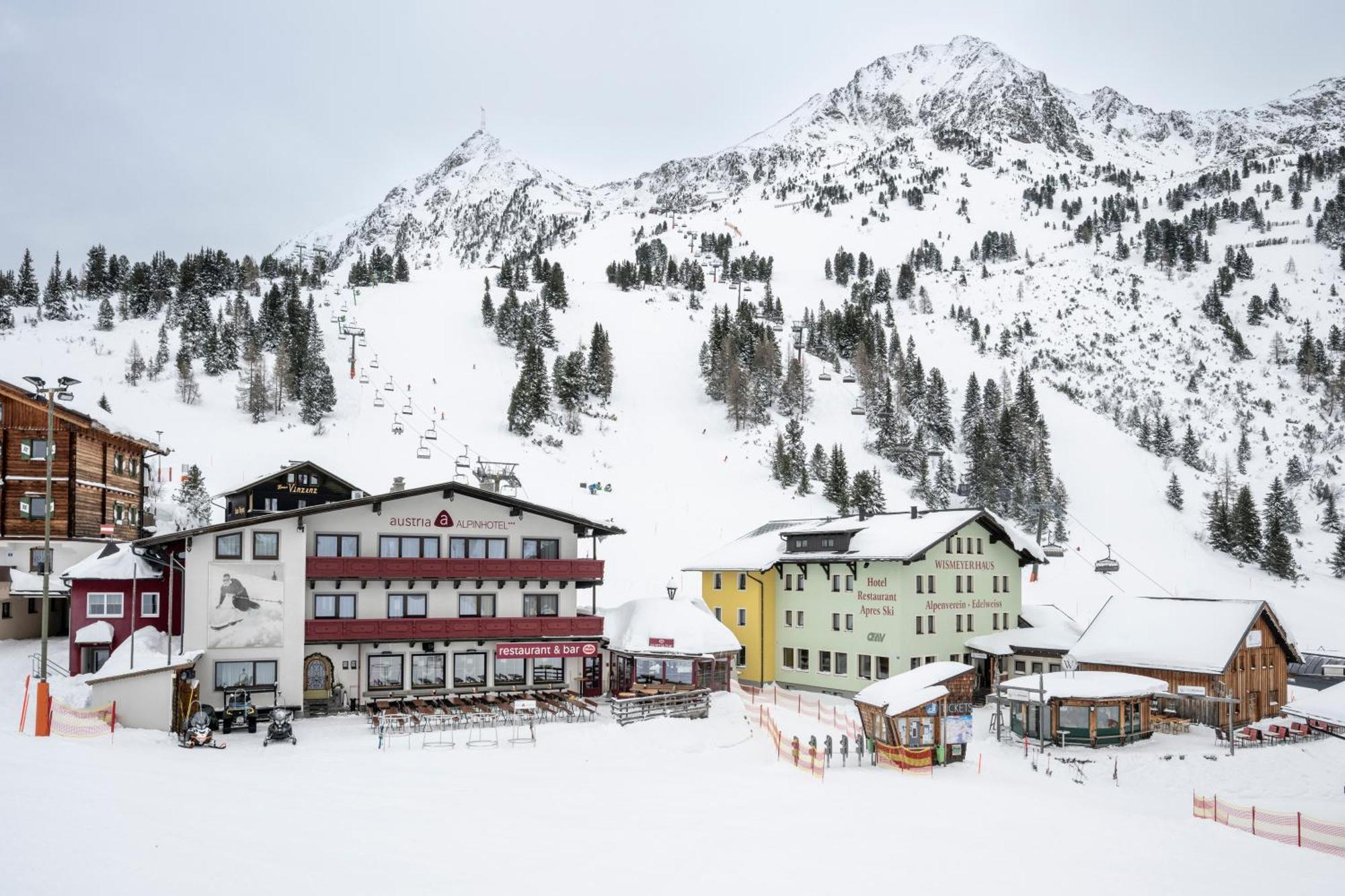 Austria Alpinhotel Ski In Ski Out An Der Edelweissbahn Obertauern Kültér fotó