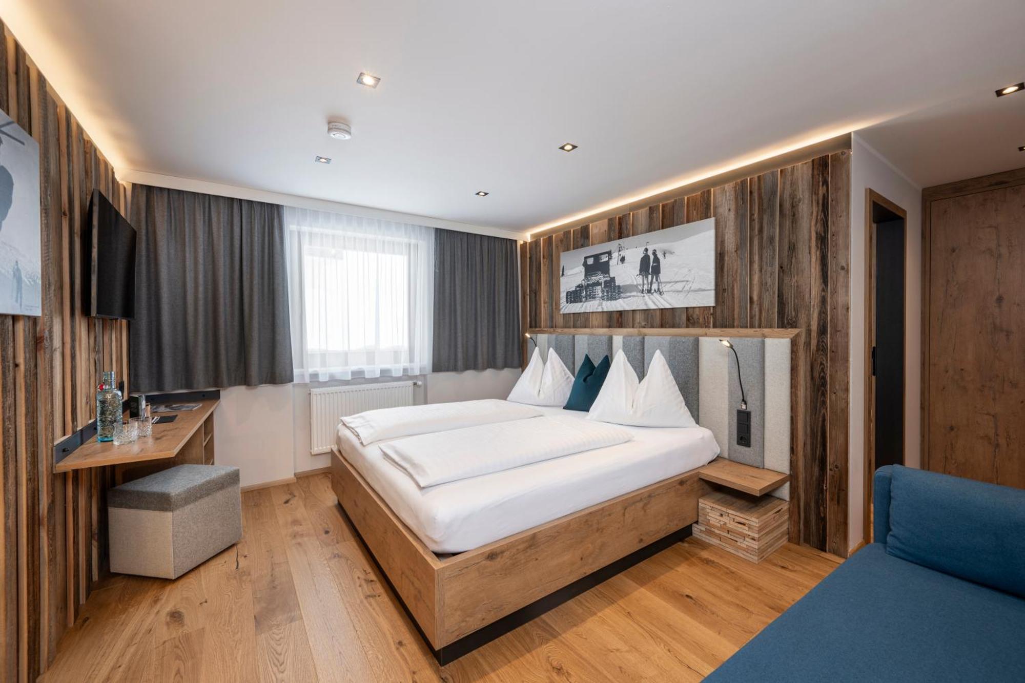 Austria Alpinhotel Ski In Ski Out An Der Edelweissbahn Obertauern Kültér fotó